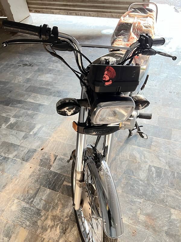 Honda 125 special edition 1