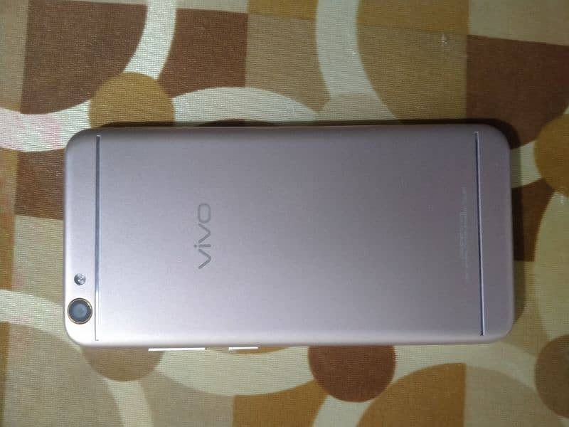 Vivo y66 mobile with box 6/128 1