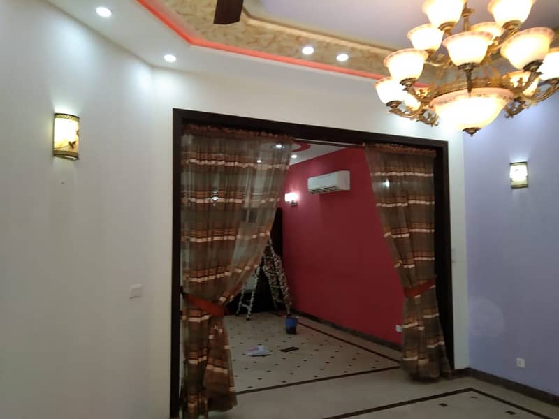 10 Marla Lower Portion For Rent in Overseas A Bahria Town Lahore 6