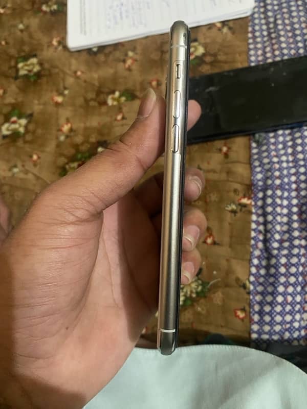 iphone 11 pro Non PTA 64GB 5