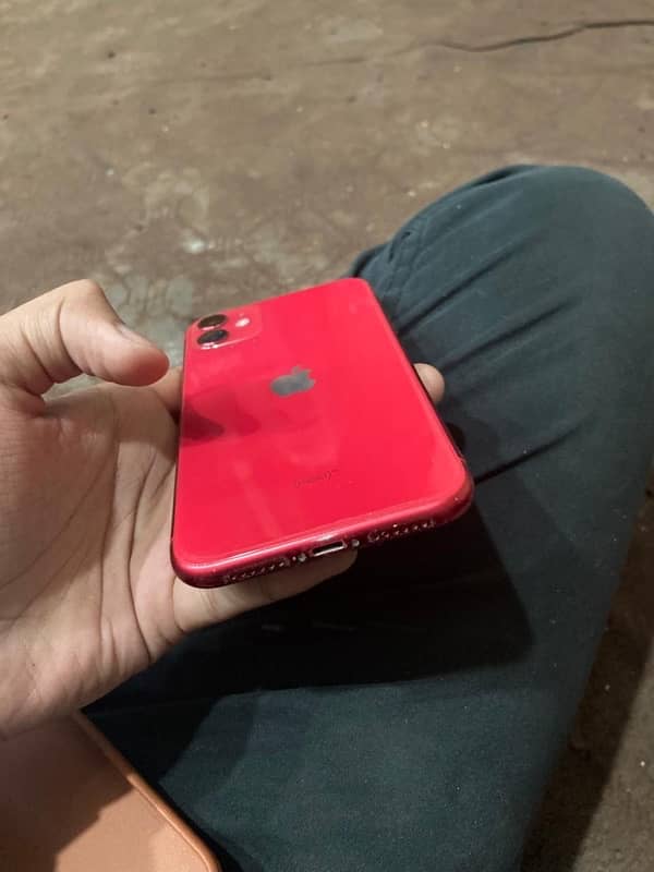 iPhone 11 Zong sim working(factory unlock ) 03126200393 1