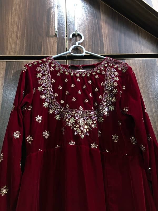 limelight velvet maroon maxi 3