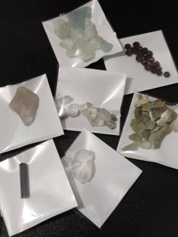 Peridot, Quartz, Equa Marin's, Garnat, Tourmaline and others 0