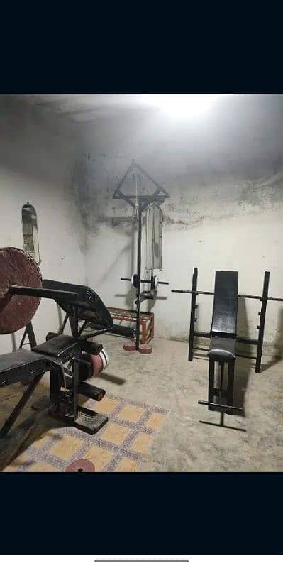 160 par kg . . gym equipment. all exercise in one machine. 1