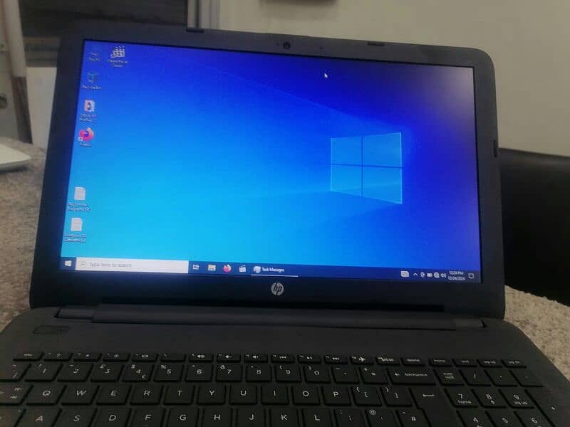 HP 250 G4 i3 5th Generation 8/320 4