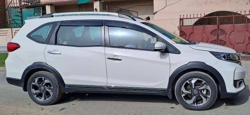 Honda BR-V 2020 S grade full option 4