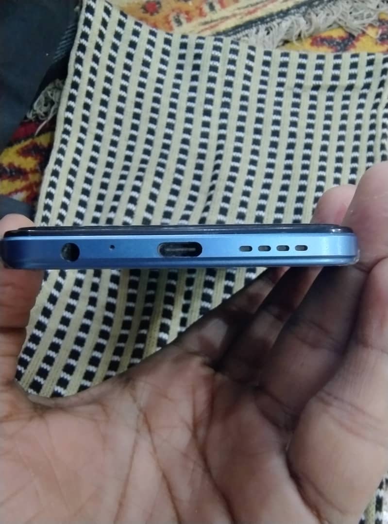 Infinix note 12i 6/128 3