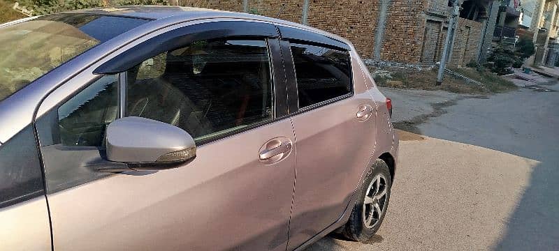 Toyota Vitz 2011 15