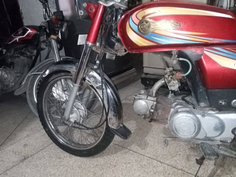 Dhoom CD 70 Bike for Sale 2