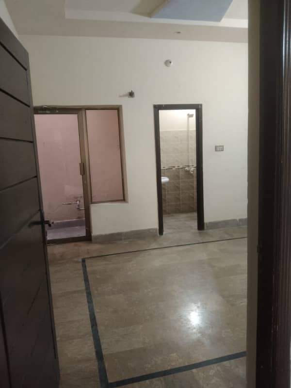 Amin Town Main Kashmir Road Near Canal Road Faisalabad Vip Location 12 Marla Double Storey House For Rent 1