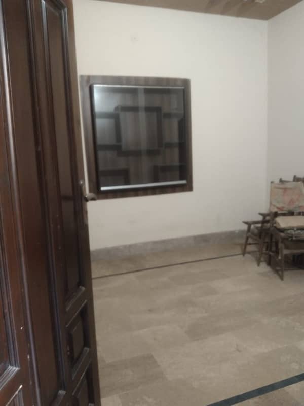 Amin Town Main Kashmir Road Near Canal Road Faisalabad Vip Location 12 Marla Double Storey House For Rent 9