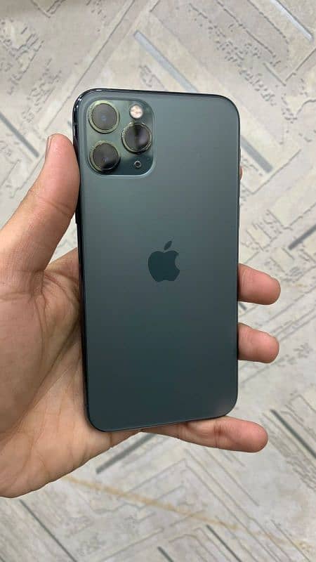 I phone 11 pro factory unlock 64Gb 90% health 5