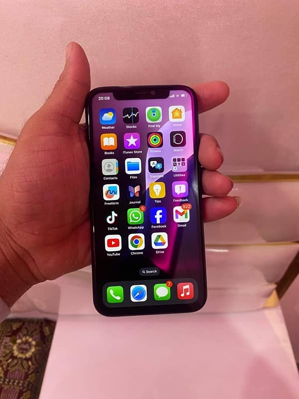 I phone 11 pro pta approved 8