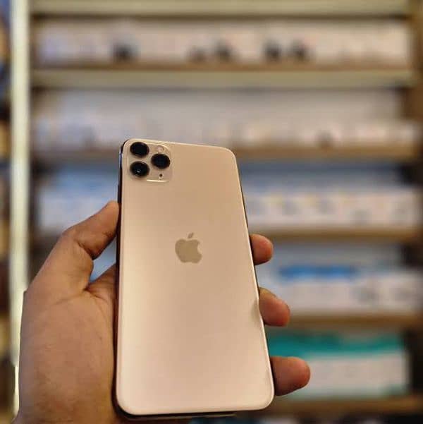 iphone 11 pro gold color 64 GB, 85% health 0