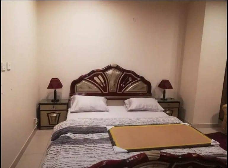 Main Susan Road Madina Town Faisalabad Fully Furnished Apartment Available For Rent Upar Portion Lift Available 3 Bed 7