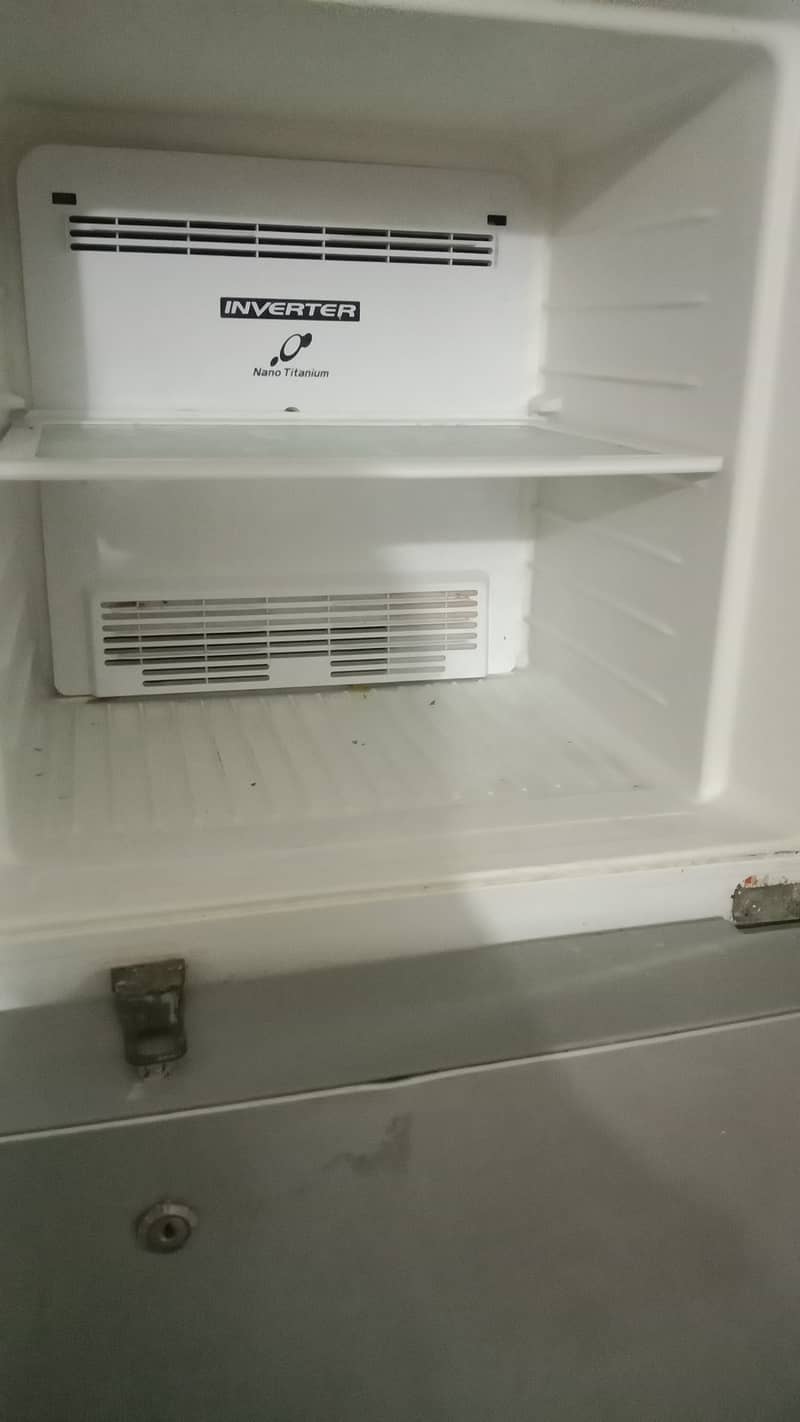 Hitachi fridge 1