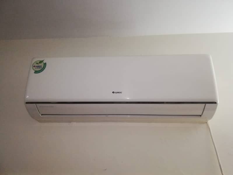 Gree 1 Ton Non inverter Split AC LOMO Series 0