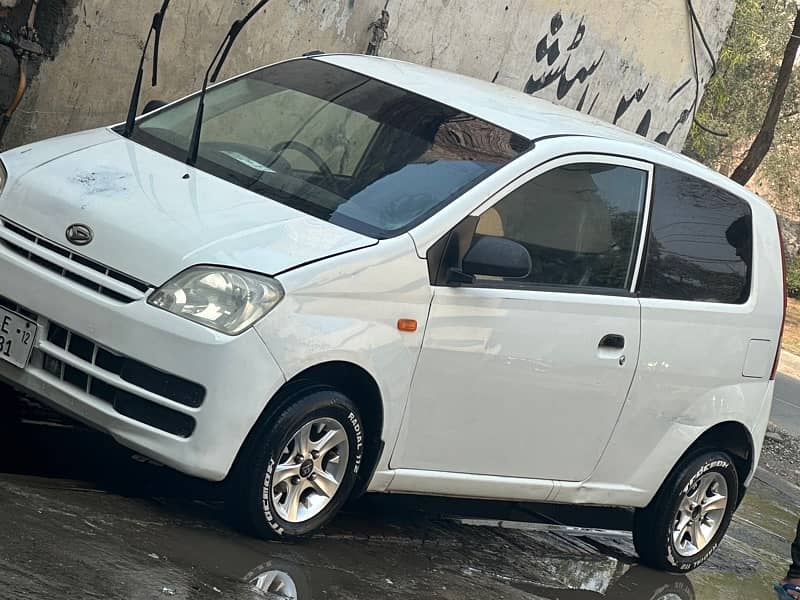 Daihatsu Mira 2012 urgnt sale 0