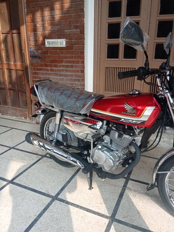 Honda 125Speacial edition 4