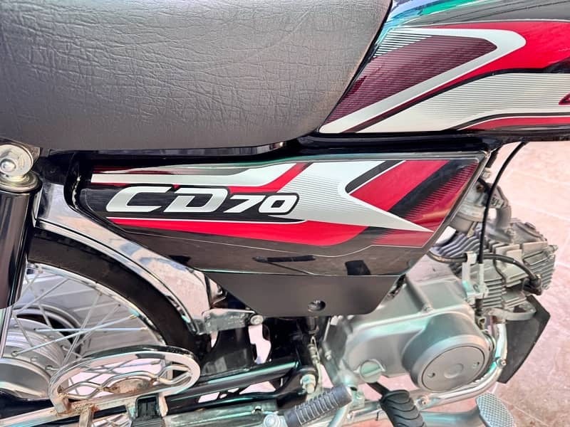 Honda CD 70 CC 8