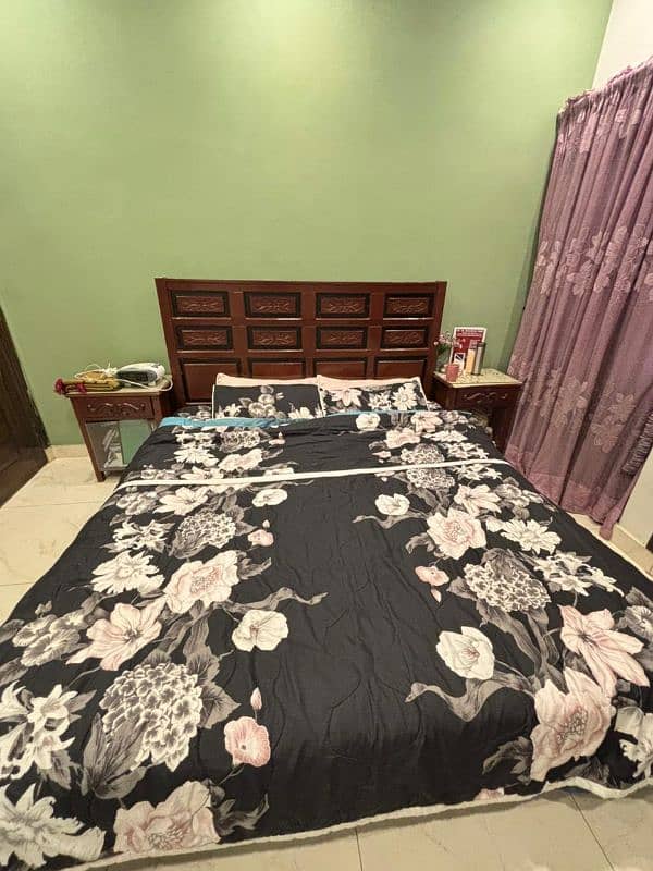 King size bed with side tables 2