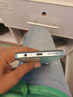 I'm selling my Infinix Note 30