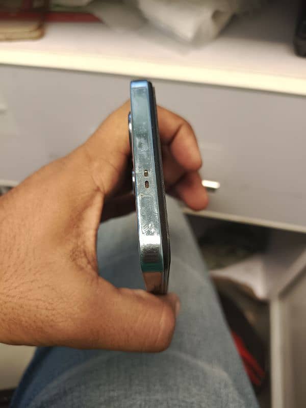 I'm selling my Infinix Note 30 1