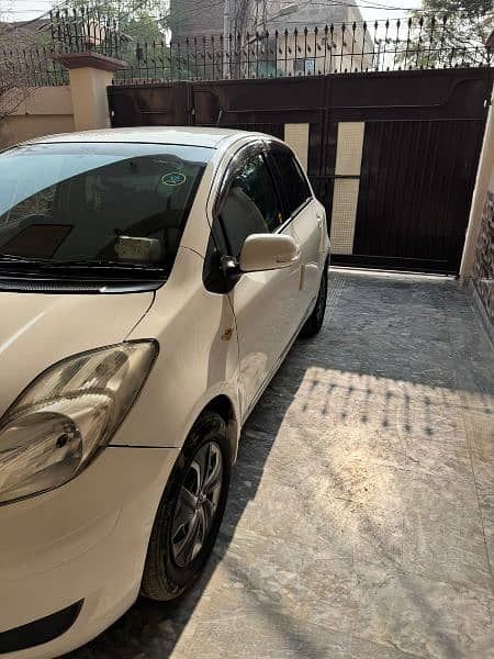 Toyota Vitz 2007/2013 4