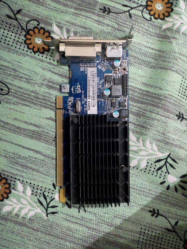 AMD HD 6450 01 GB Graphic Card 0