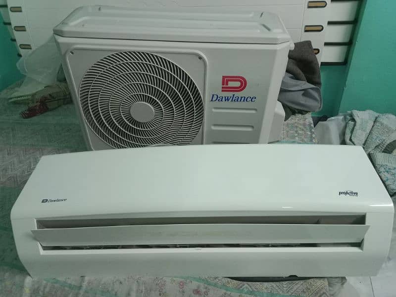 in new condition of air conditioner Dawlance 5