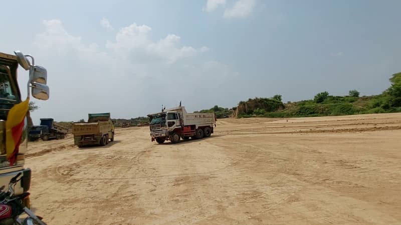 10 Marla Top-Heighted Plot in Bahria Town Phase 8 Prime Location 17