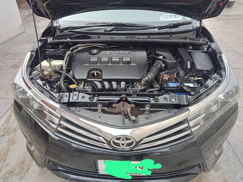 Toyota Corolla Altis 2014 3