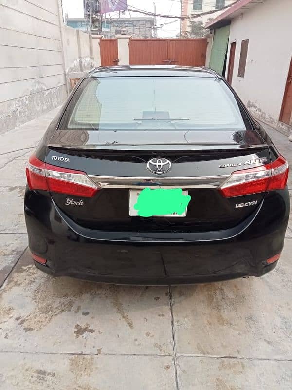 Toyota Corolla Altis 2014 4