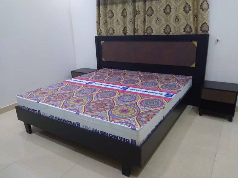 Habitt King Bed with Side Tables and Diamond Mattress 3