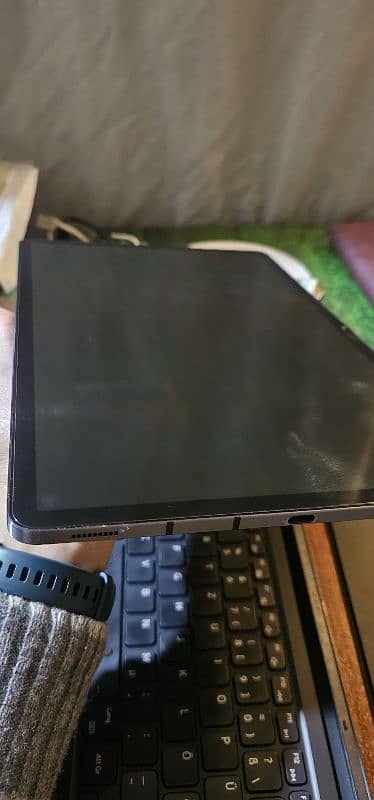 Samsung  Tab s7plus Brand new with keyboard and s pen pro 8/256 10