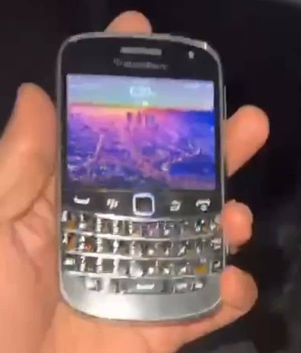 Blackberry bold 4 2