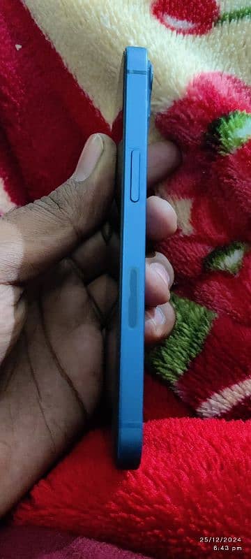 IPhone 13 Blue colour condition 10/9.5 JV 3