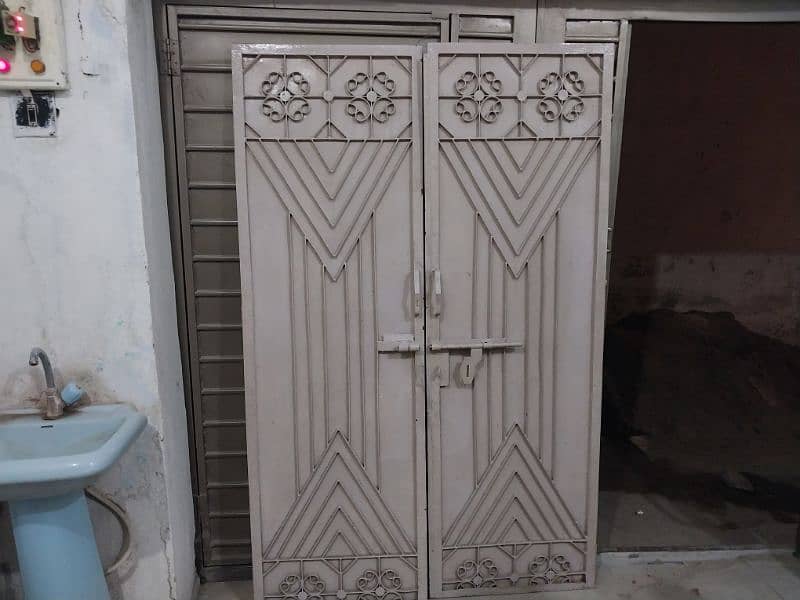 Room Door / Iron Door 0