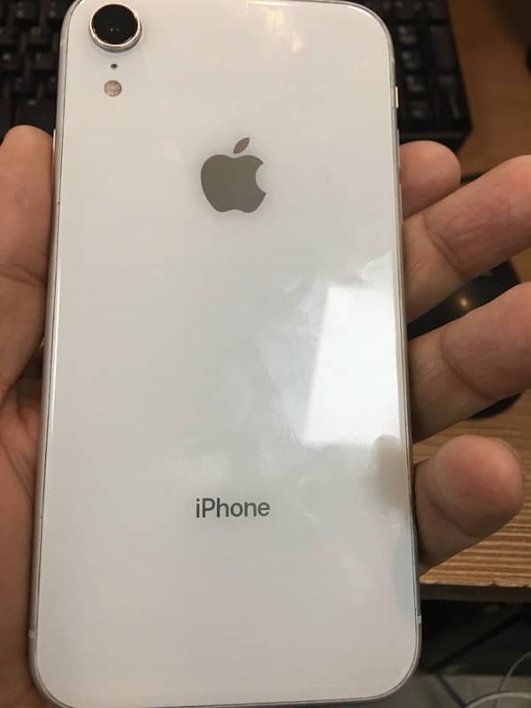 iphone XR non pta excellent condition 2