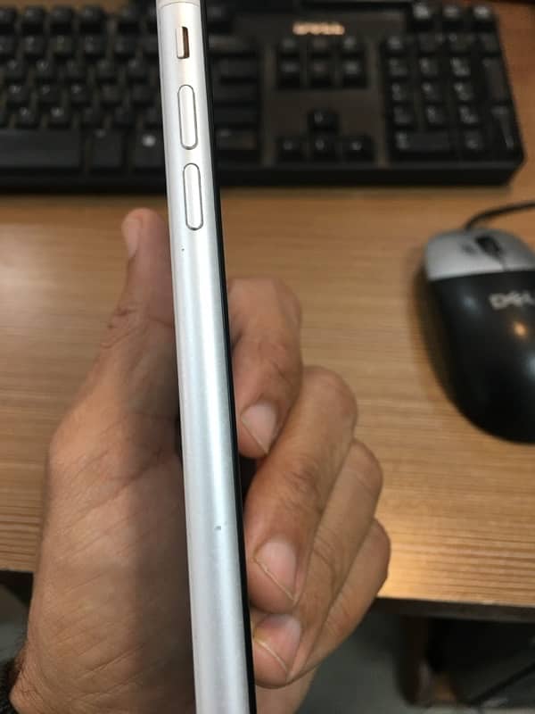 iphone XR non pta excellent condition 3