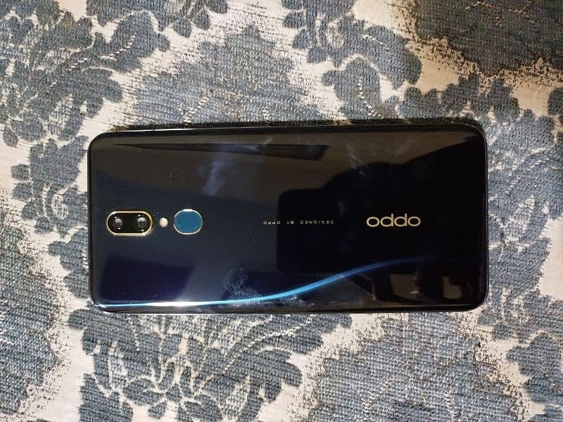 oppo f11 8 256 read add 5