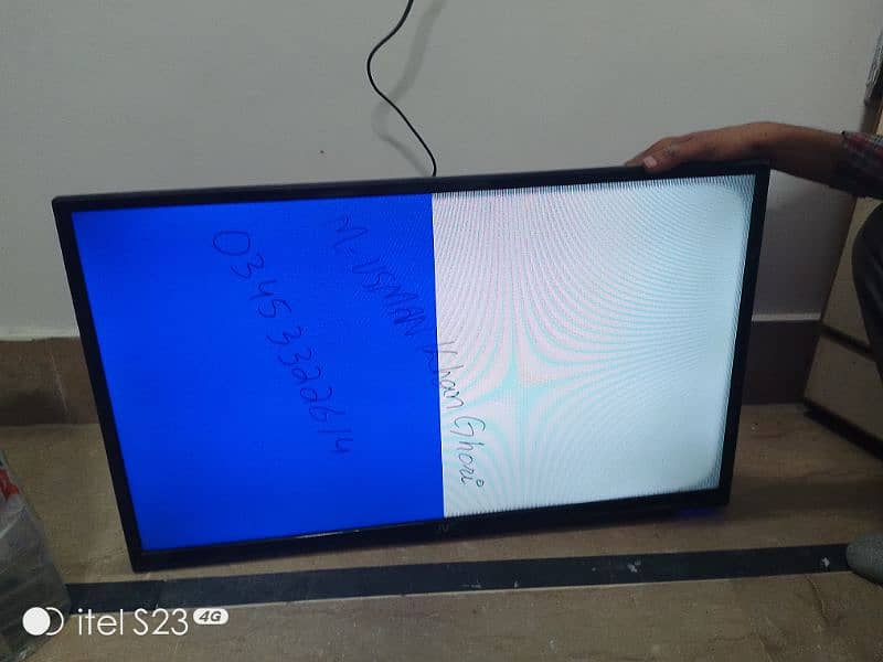 32 inch LCD half secreen fault 0