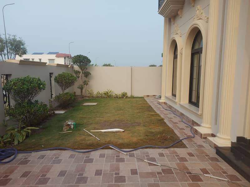 BRAND NEW SPANISH 01 KANAL EXTRA LUXURY BUNGALOW AVAILABLE FOR RENT AT VERY HOT LOCATION OF DHA PHASE 08 5