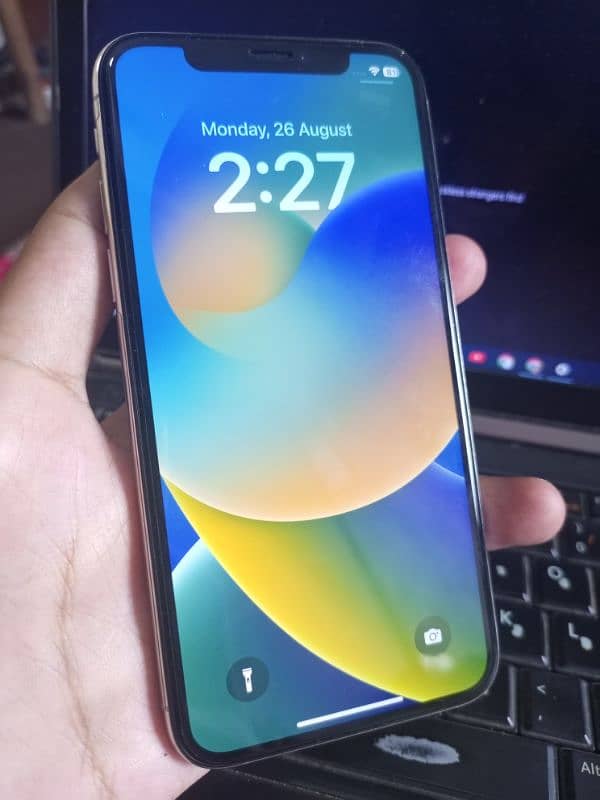 IPhone X 9/10 Condition 9