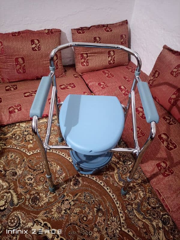 Commode toilet chair 4