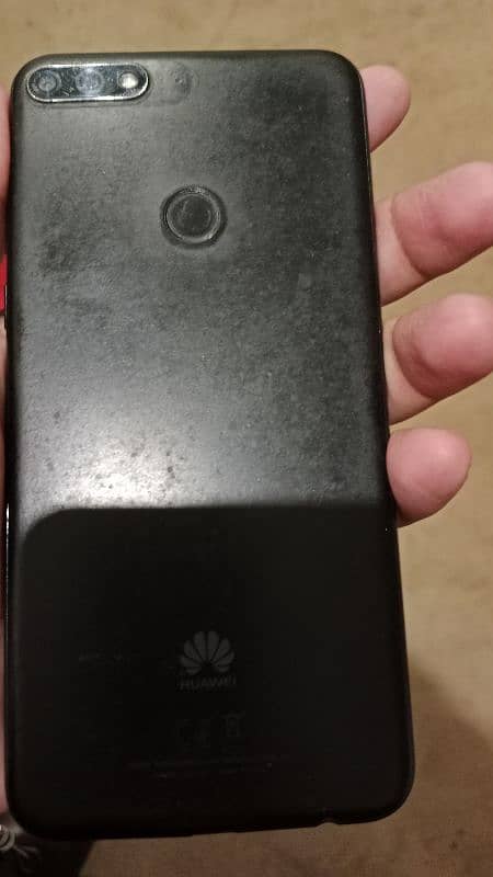 Huawei Y7 Prime 2018 3