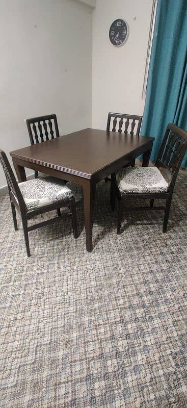 URGENT SALE DINING TABLE WITH 4 CHAIRS 1