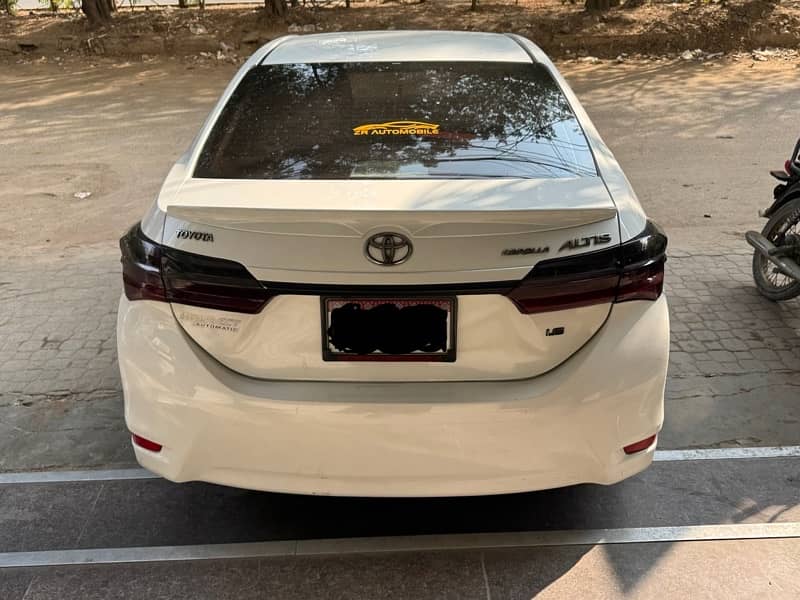 Toyota Corolla Altis 2018 3