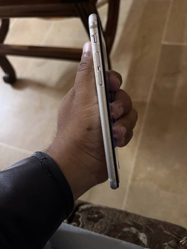 iphone 6s 64 gb ( pta approved) 2