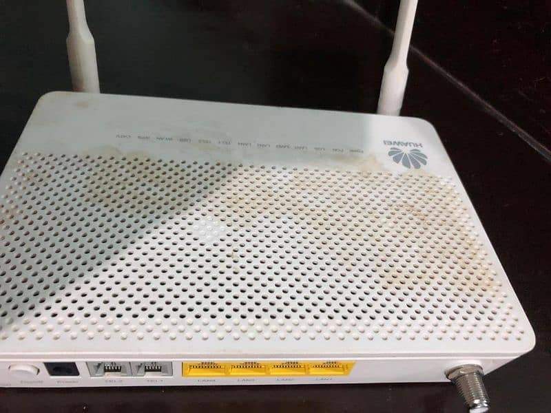 6500RS HUAWEI ROUTER GPON EG8247H5 2